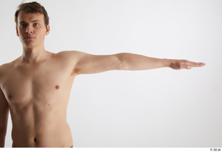 Brett  1 arm flexing front view nude 0003.jpg